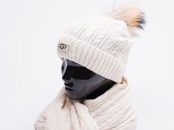 Комплект UGG( шапка,перчатки,шарф )